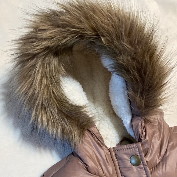 Old Navy | Puffer | Faux | Size: 12-18M - Picture 3 of 14